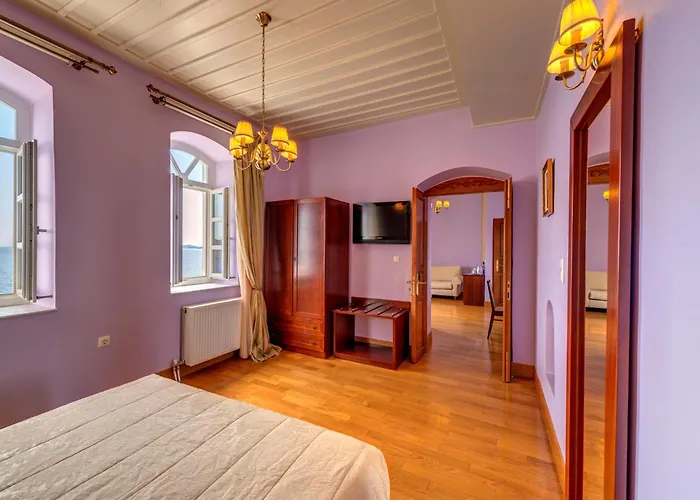 Apollonion Palace Hotel