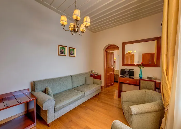 Apollonion Palace Hotel Ermoúpoli