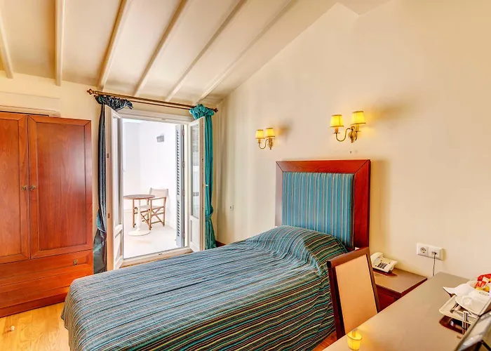 Apollonion Palace Ermoúpoli