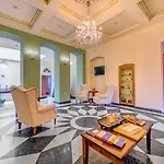 Apollonion Palace Hotel 5*