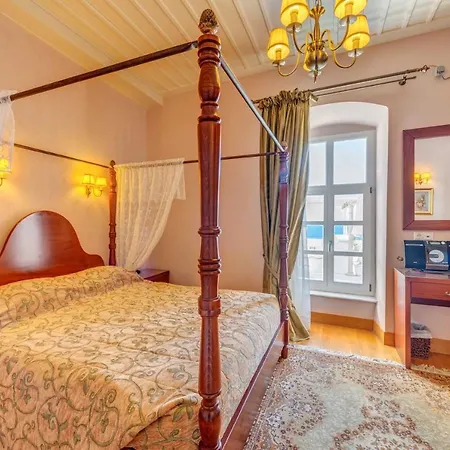 Apollonion Palace Ξενοδοχείο 5*