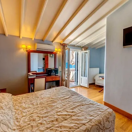 Hotel Apollonion Palace
