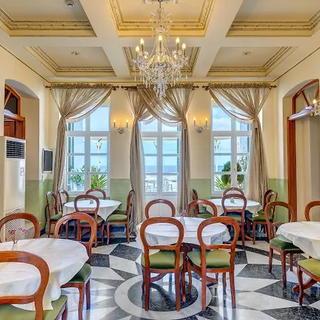 Apollonion Palace 5*