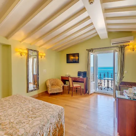 Ξενοδοχείο Apollonion Palace 5*