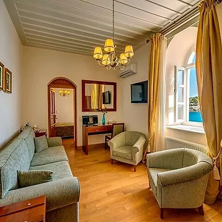Apollonion Palace 5*