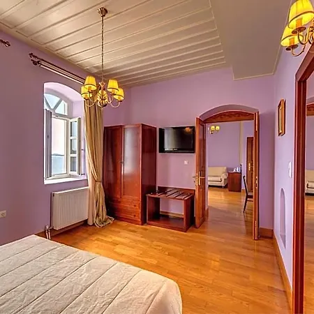 فندق Apollonion Palace إرموبولّي