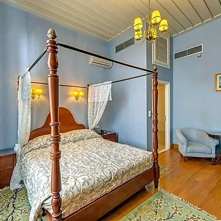 Apollonion Palace إرموبولّي