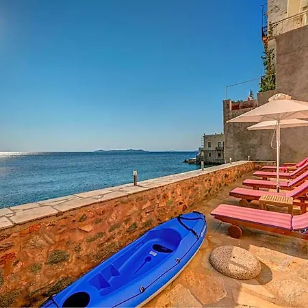 Apollonion Palace فندق