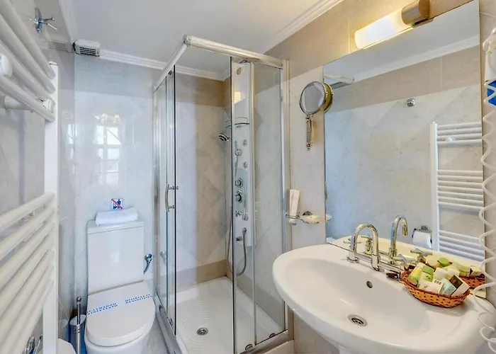 Отель Apollonion Palace