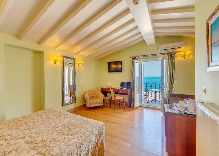 Otel Apollonion Palace 5*