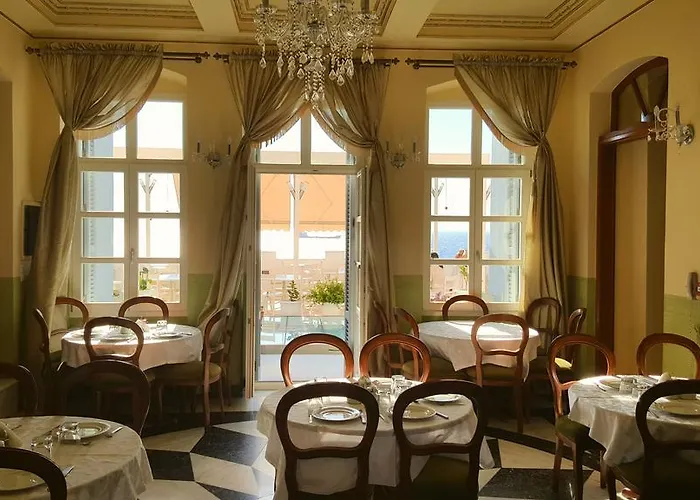 Otel Apollonion Palace 5*